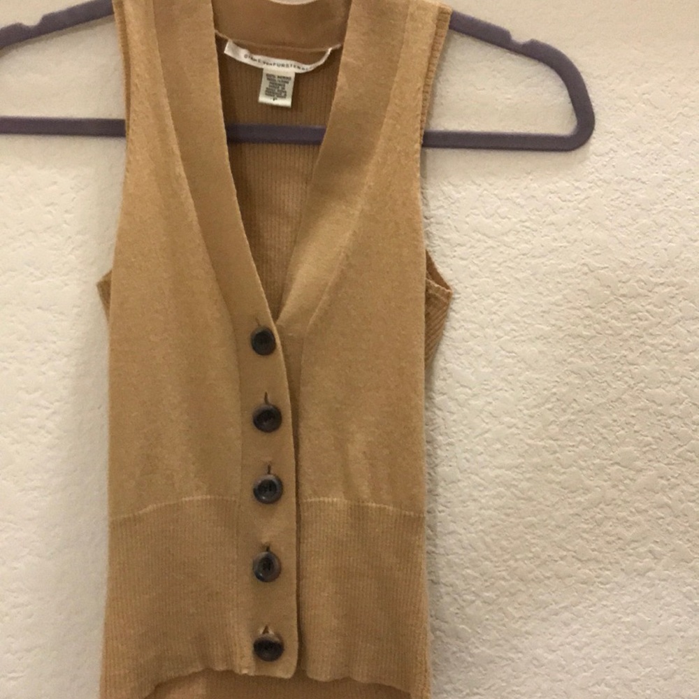 Diane Von Furstenburg vintage sweater vest/top